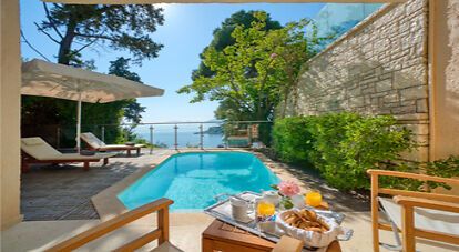 2 NIGHTS + 2 GREEN FEES